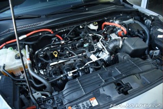 Ford Kuga 2.5 HEV AWD ST-Line ČR ZÁ 2023