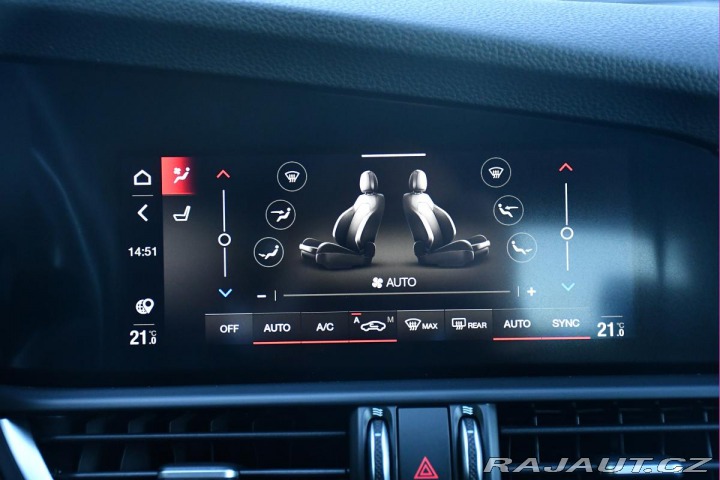 Alfa Romeo Giulia 2.0Turbo206kW AT8-Q4 Velo 2024