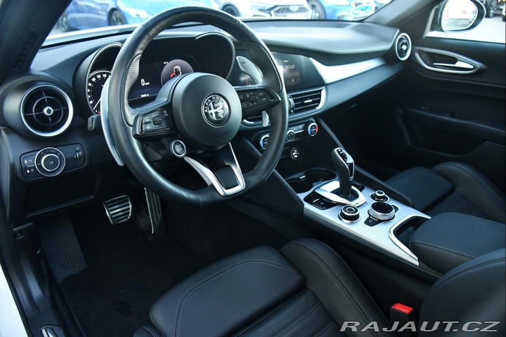 Alfa Romeo Giulia 2.0Turbo REZERVACE 2024