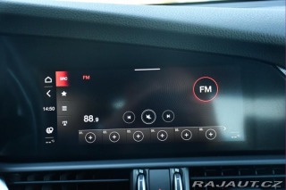 Alfa Romeo Giulia 2.0Turbo206kW AT8-Q4 Velo 2024