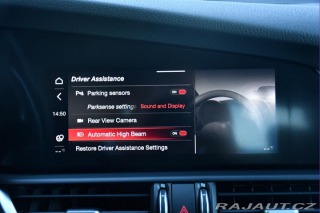 Alfa Romeo Giulia 2.0Turbo206kW AT8-Q4 Velo 2024