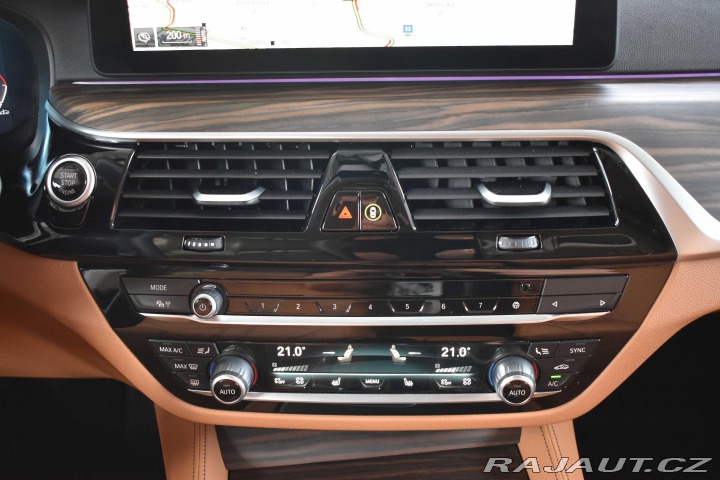 BMW 5 530d xD LUXURY*TAŽNÉ*ZÁRU 2023