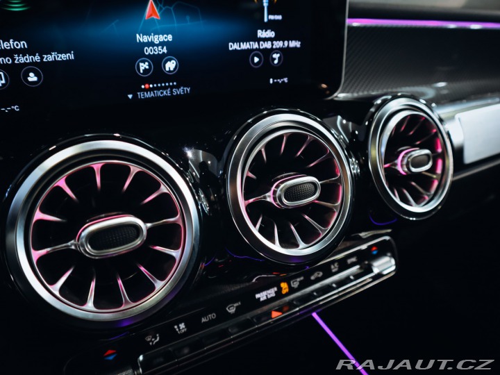 Mercedes-Benz GLB 250 4MATIC AMG 2020