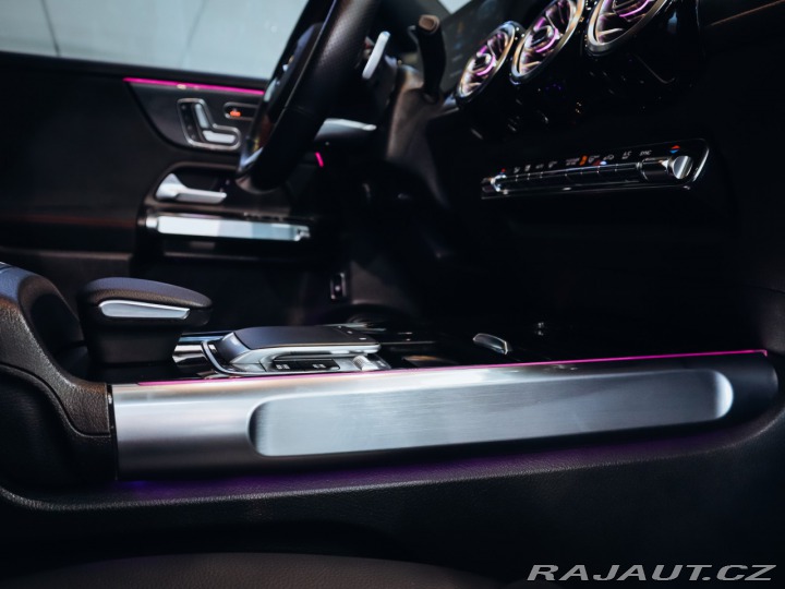 Mercedes-Benz GLB 250 4MATIC AMG 2020