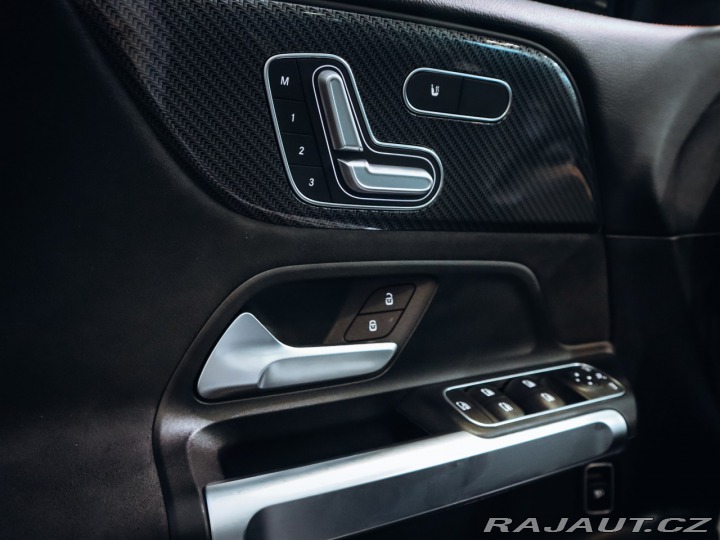 Mercedes-Benz GLB 250 4MATIC AMG 2020