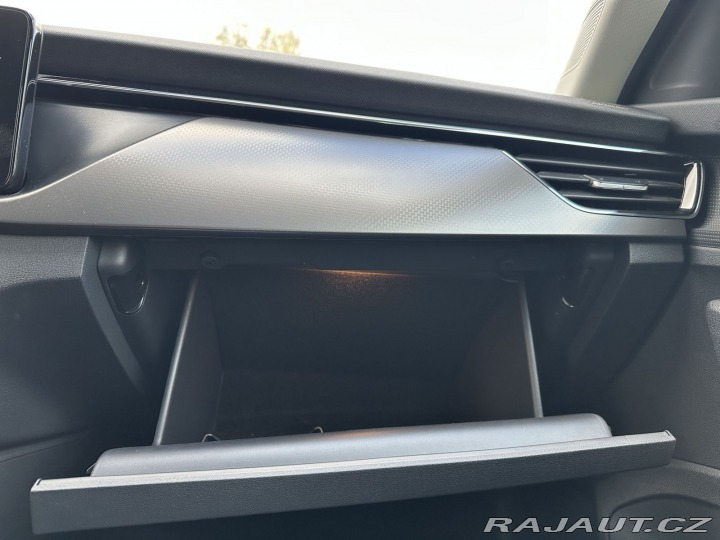 Škoda Kamiq 1,0TSI 81KW CLEVER ZÁRUKA 2021