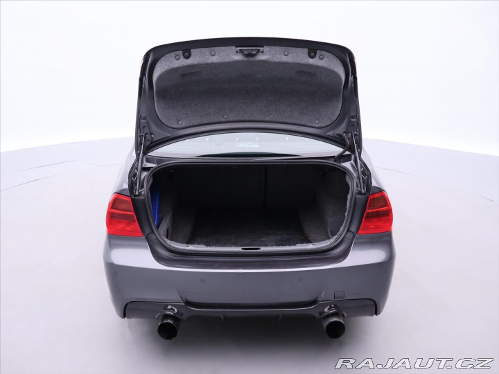 BMW 3 3,0 330i 190kW Xenon Navi 2006