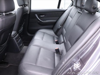 BMW 3 3,0 330i 190kW Xenon Navi 2006