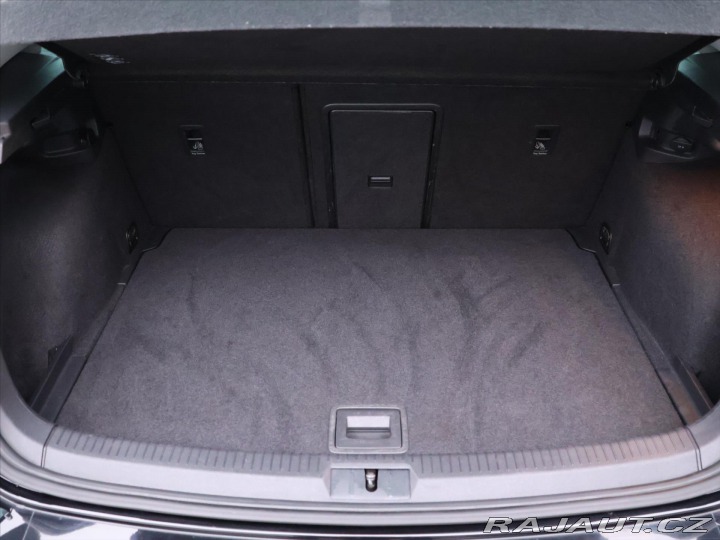 Volkswagen Golf 1,2 TSI 63kW Aut.klima Xe 2013