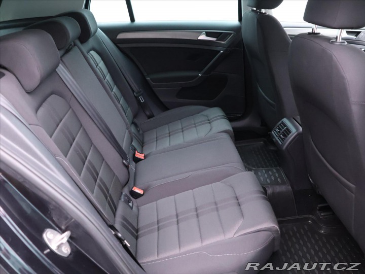 Volkswagen Golf 1,2 TSI 63kW Aut.klima Xe 2013