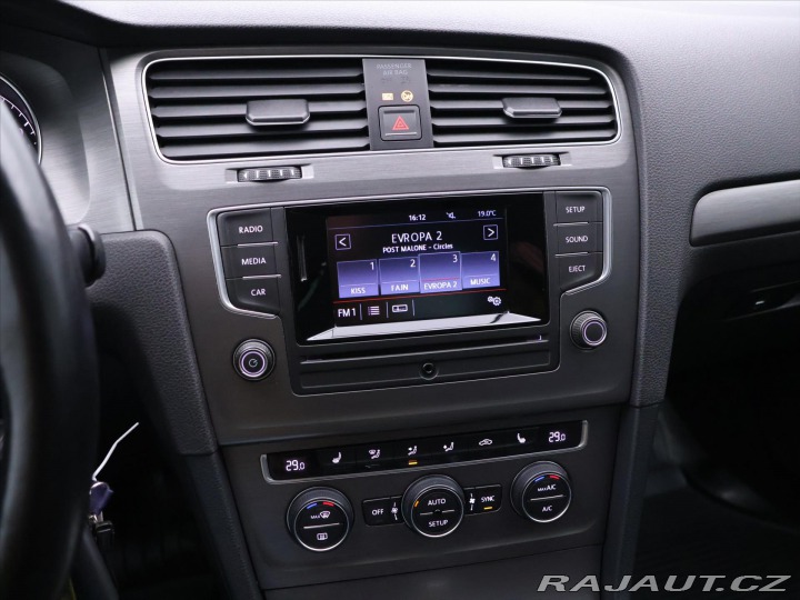 Volkswagen Golf 1,2 TSI 63kW Aut.klima Xe 2013