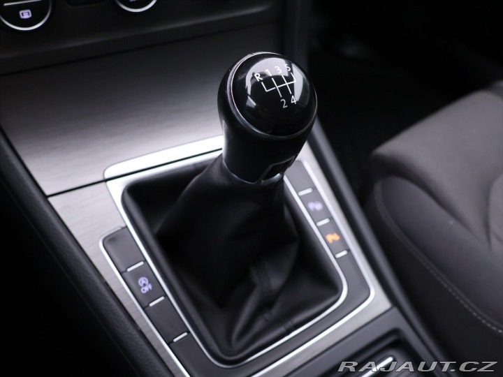 Volkswagen Golf 1,2 TSI 63kW Aut.klima Xe 2013