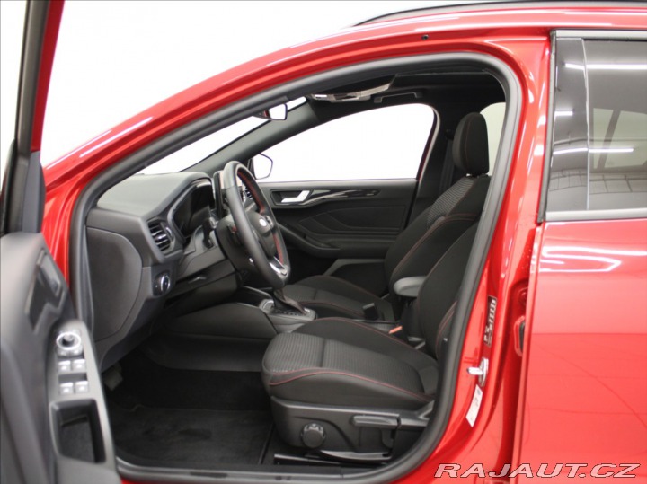 Ford Focus 1,0 EB 115kW AT ST  PANO. 2023