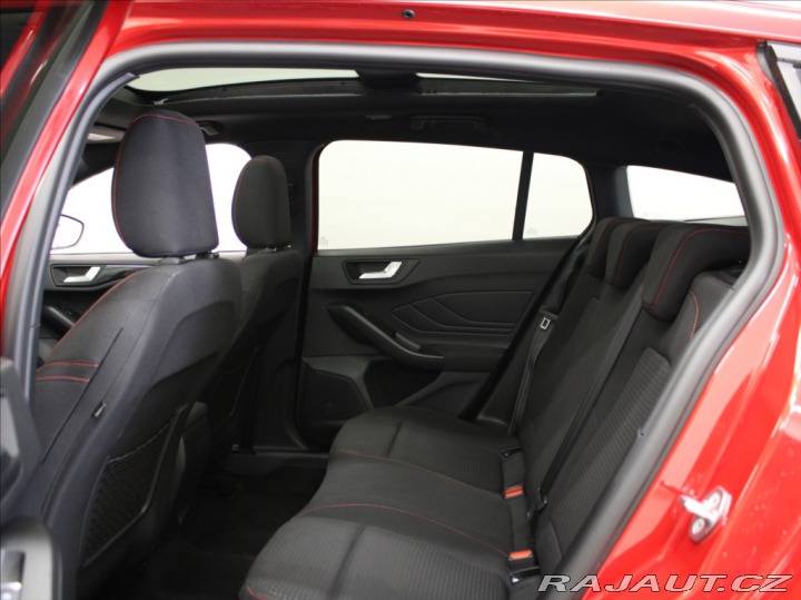 Ford Focus 1,0 EB 115kW AT ST  PANO. 2023