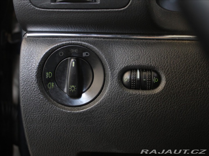 Škoda Superb 1,9 TDi Classic TAŽNÉ 2.m 2003