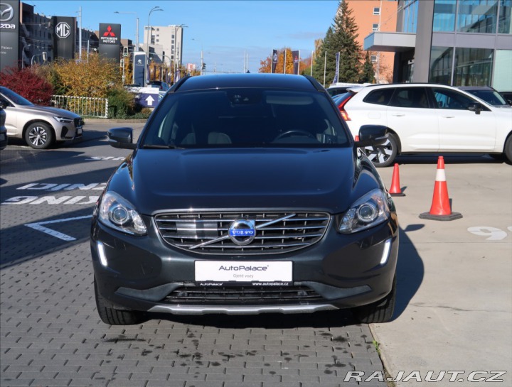 Volvo XC60 2,0 D3 AUT MOMENTUM 2014