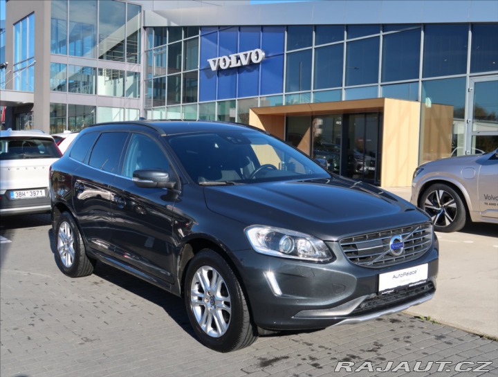 Volvo XC60 2,0 D3 AUT MOMENTUM 2014