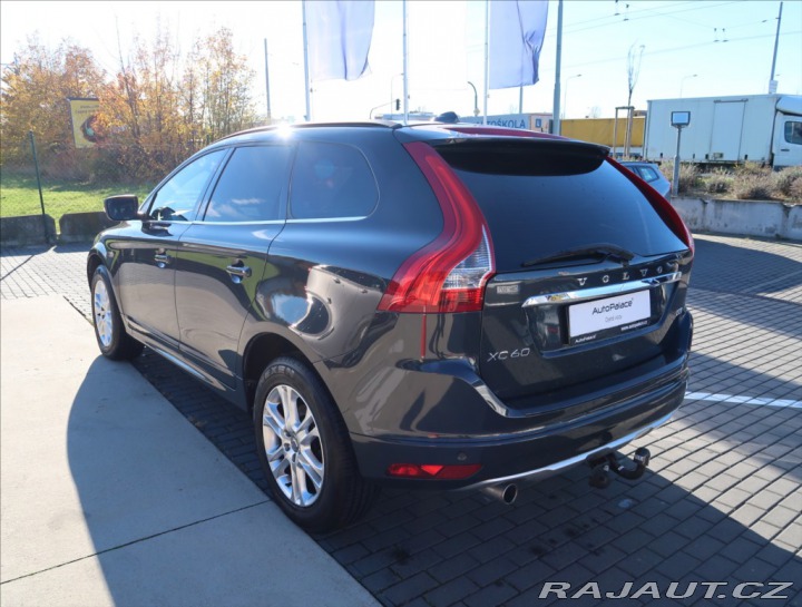 Volvo XC60 2,0 D3 AUT MOMENTUM 2014
