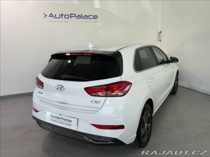 Hyundai i30 1,5 T-GDI SMART 7/2027 ZÁ 2022