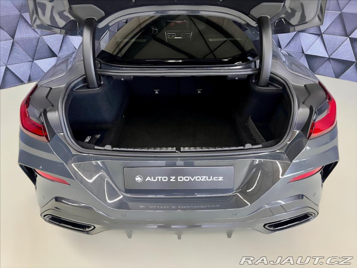 BMW 8 M850i xDrive M PERFORMANC 2024