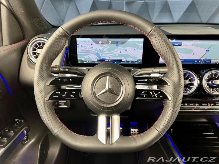 Mercedes-Benz GLB 200d 4MATIC AMG, WEBASTO, 2025