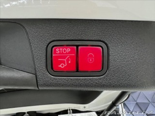 Mercedes-Benz GLB 200d 4MATIC AMG, WEBASTO, 2025