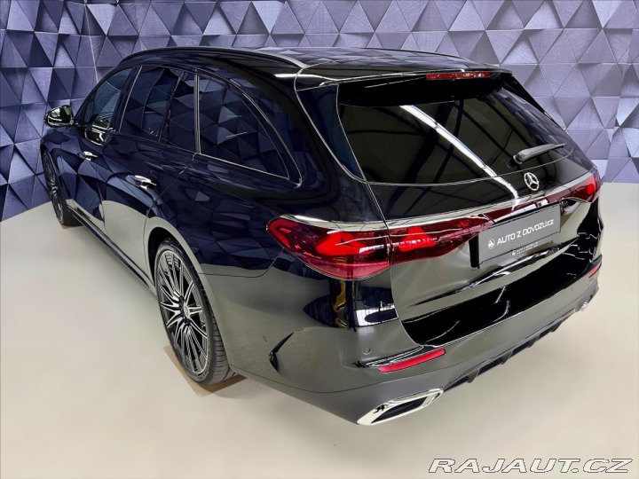 Mercedes-Benz E 220d AMG 4M, PANO,HYPER, 2025