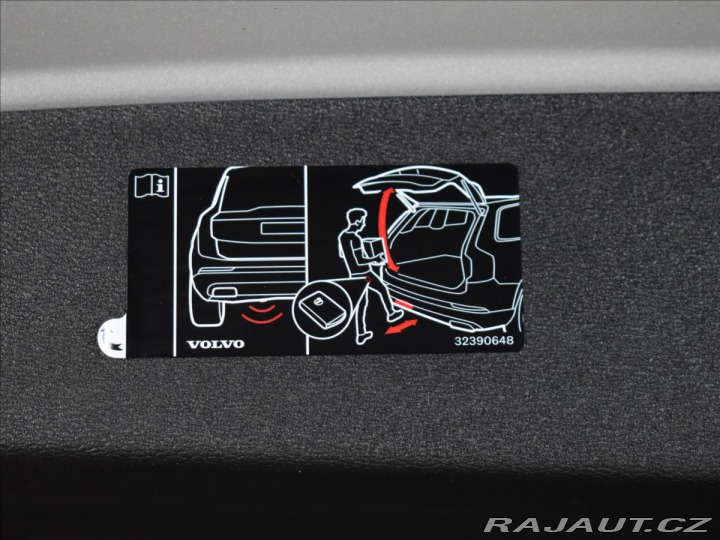 Volvo V60 2,0 T6 AWD PLUS Bezklíč,B 2025