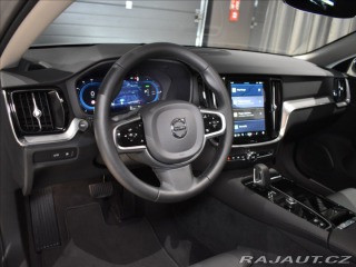 Volvo V60 2,0 T6 AWD PLUS Bezklíč,B 2025
