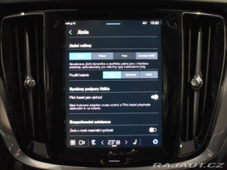 Volvo V60 2,0 T6 AWD PLUS Bezklíč,B 2025