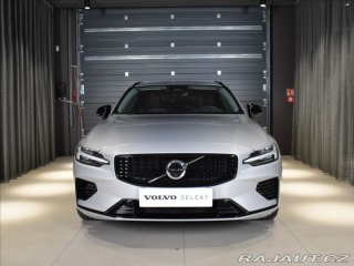 Volvo V60 2,0 T6 AWD PLUS Bezklíč,B 2025