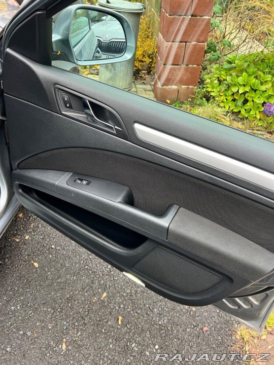 Škoda Superb 2,0   2 2012