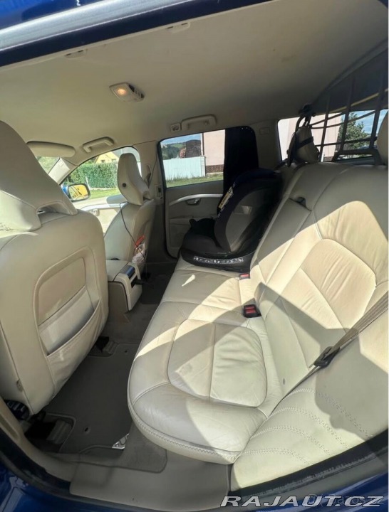 Volvo XC70 D5 Ocean Race – Bohatá vý 2008