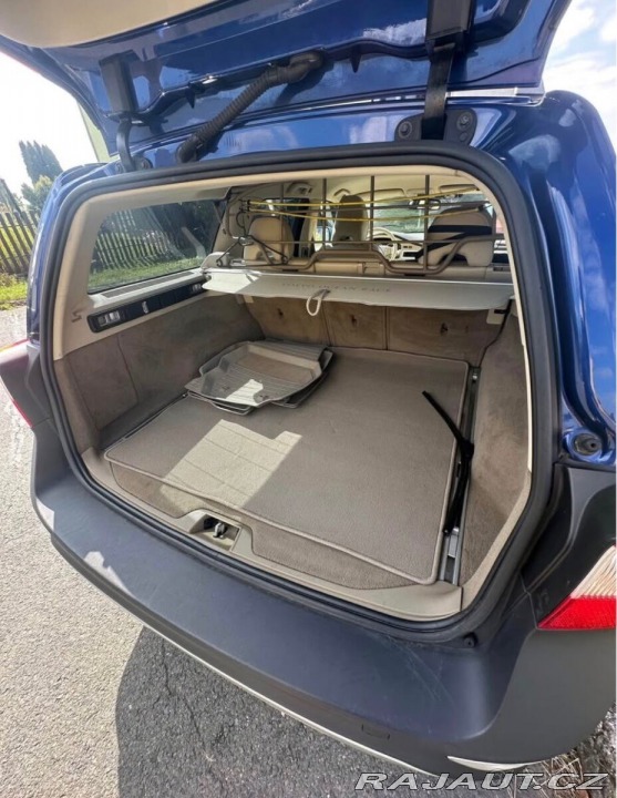 Volvo XC70 D5 Ocean Race – Bohatá vý 2008