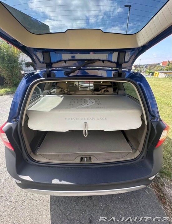 Volvo XC70 D5 Ocean Race – Bohatá vý 2008