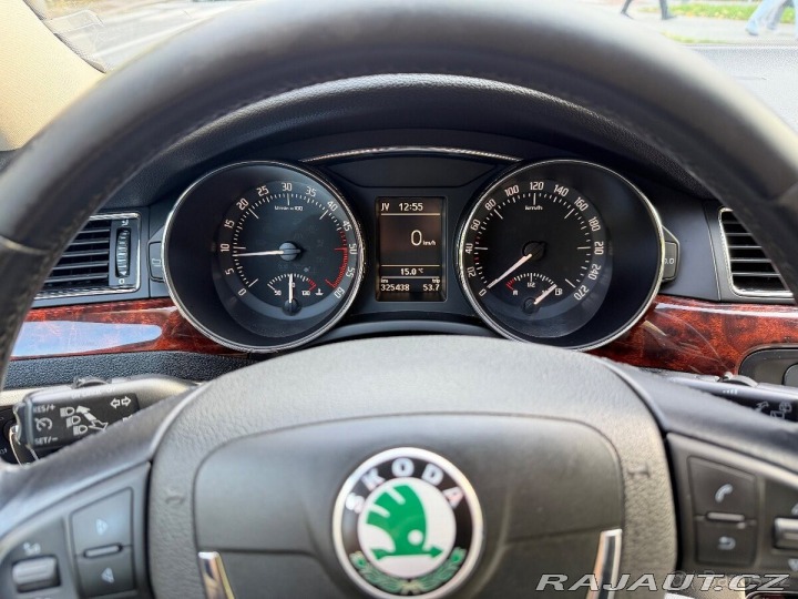 Škoda Superb 2,0   tdi manuál, 2 majit 2010