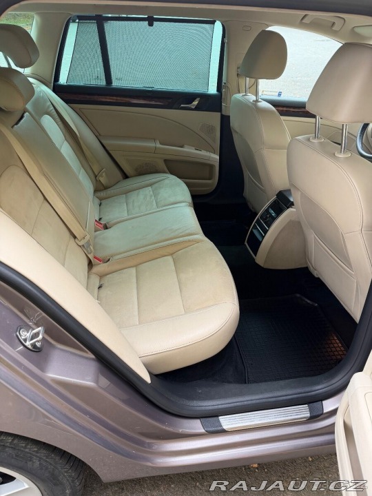 Škoda Superb 2,0   tdi manuál, 2 majit 2010