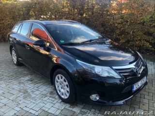 Toyota Avensis 1,8   _RV 2012_108 kW 2012