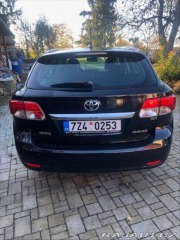Toyota Avensis 1,8   _RV 2012_108 kW 2012