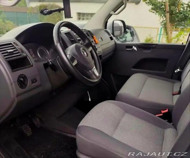 Volkswagen Caravelle 2,0   LONG 4x4, TDI, 103 2010