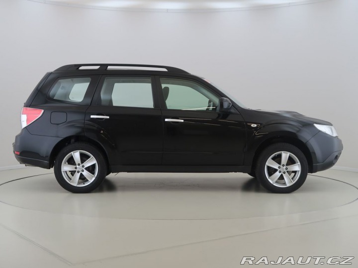 Subaru Forester 2.0d,CZ,1Maj,Manuál,4x4 2010