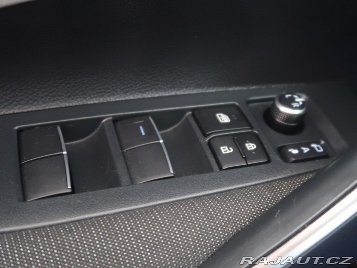 Toyota Corolla 1.8Hybrid,CZ,1Maj,Comfort 2024