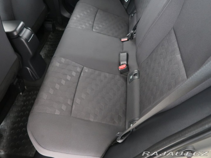 Toyota Yaris 1.5Hybrid,CZ,1Maj,Comfort 2024