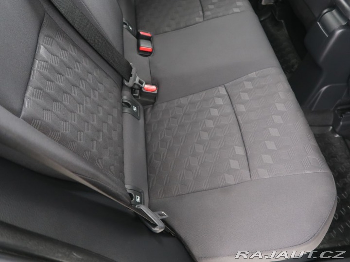 Toyota Yaris 1.5Hybrid,CZ,1Maj,Comfort 2024