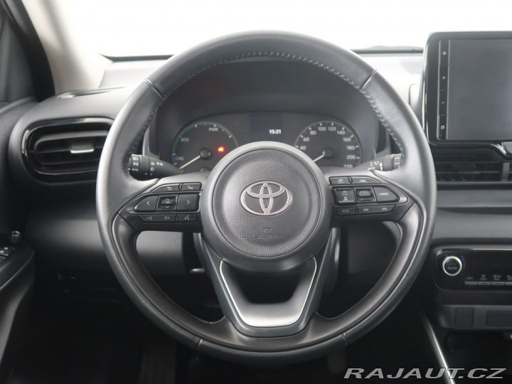 Toyota Yaris 1.5Hybrid,CZ,1Maj,Comfort 2024