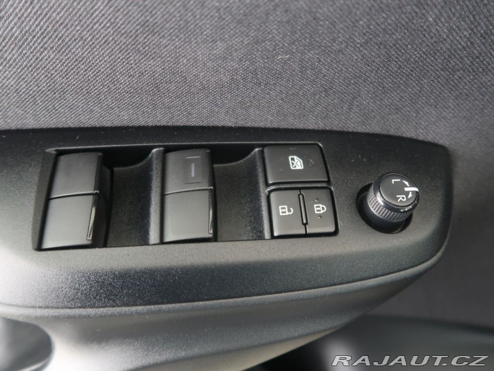 Toyota Yaris 1.5Hybrid,CZ,1Maj,Comfort 2024