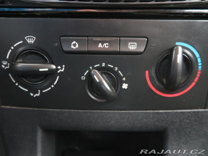 Citroën C4 1.4i,65kW,Manuál 2005