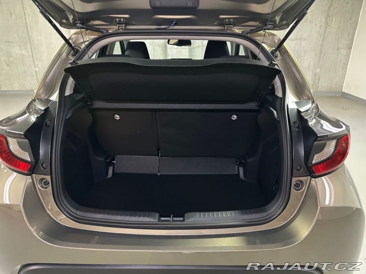 Toyota Yaris Comfort 1.5 Hybrid e-CVT 2024