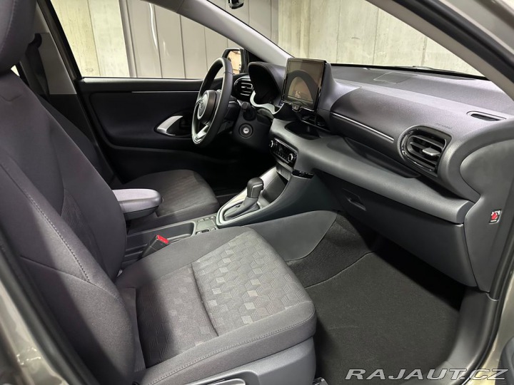 Toyota Yaris Comfort 1.5 Hybrid e-CVT 2024