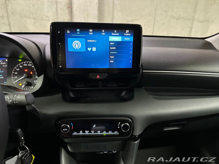 Toyota Yaris Comfort 1.5 Hybrid e-CVT 2024